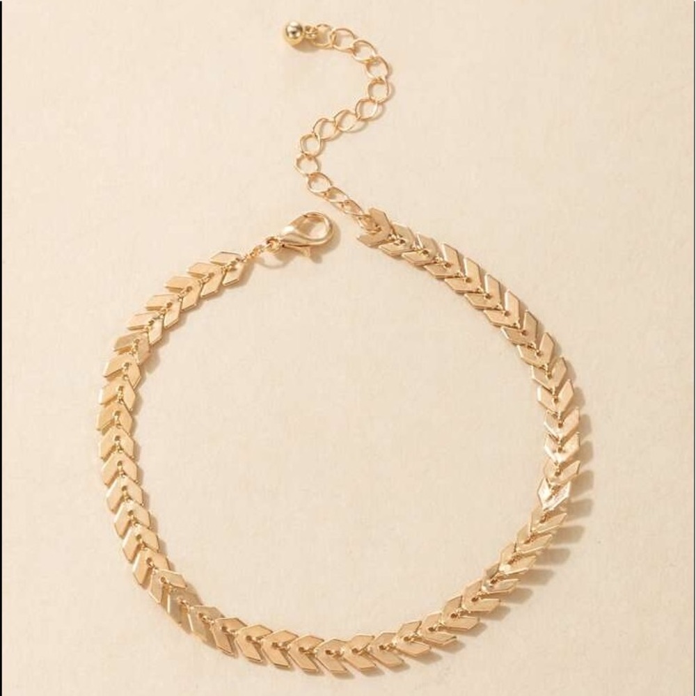 Golden Queen Anklet NWT